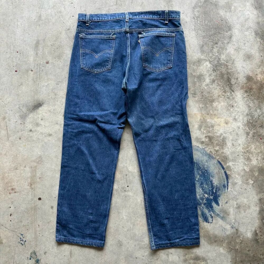 Vintage Levi's 505 Orange Tab Denim Jeans Size 37x28